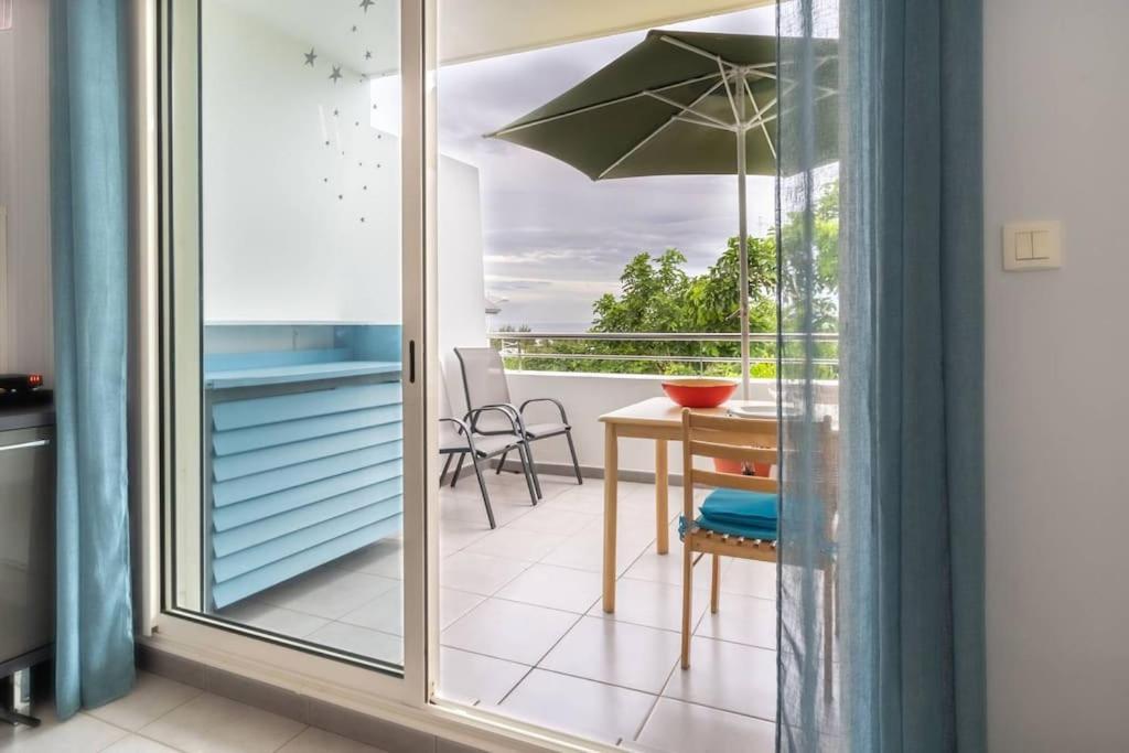 Flamboyant - Studio 2 Personnes Avec Lit De Qualite Hoteliere Separable Pour Couple Ou Amis Avec Tres Belle Terrasse A 12 Min A Pied Ou 4 Min En Voiture Du Lagon De L'Ermitage - St Gilles Les Bains 拉萨尔勒班 外观 照片